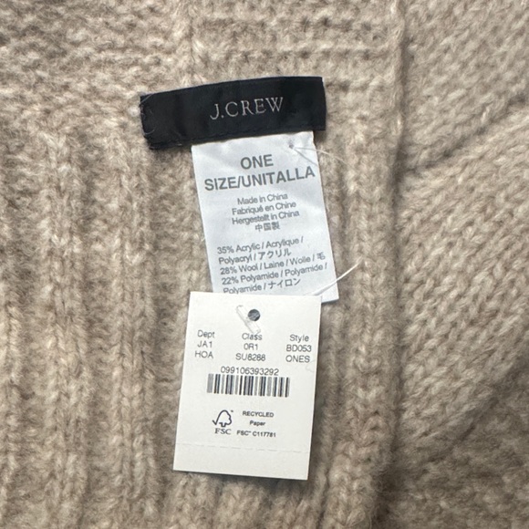 J. Crew Beige Cable Knit chunky scarf - Picture 3 of 7